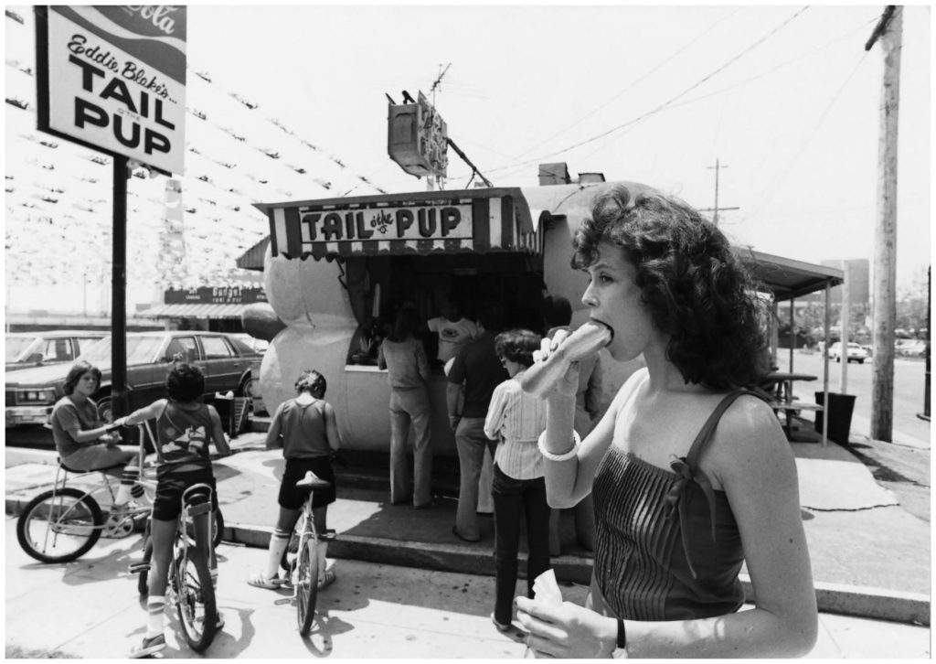 Sigourney Weaver Eating Hot Dog