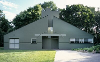 The Significance of the Vanna Venturi House